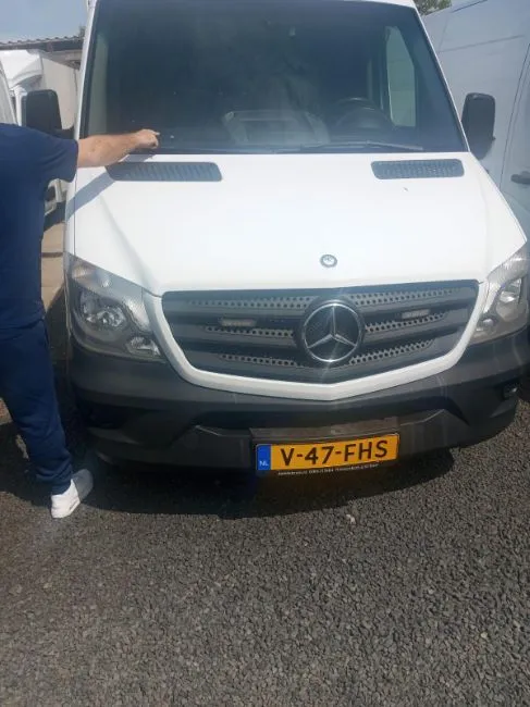 Mercedes-Benz Sprinter  Image 1